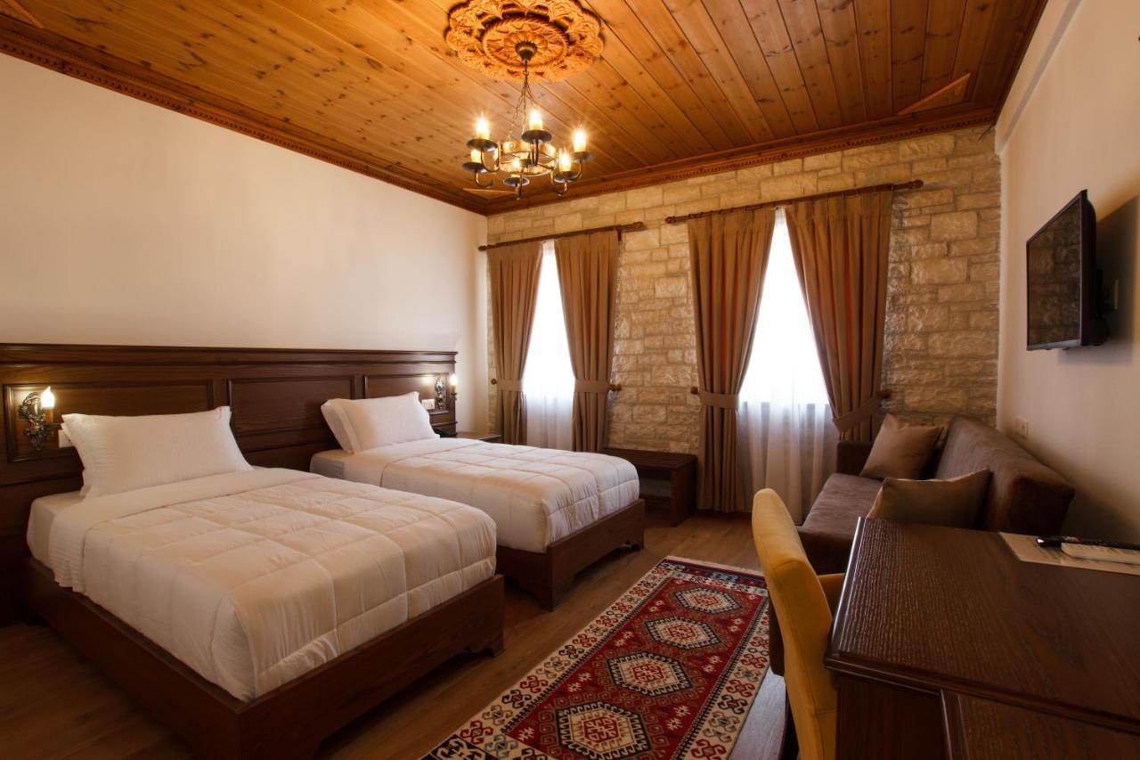Rose Garden Hotel Gjirokastra Kültér fotó