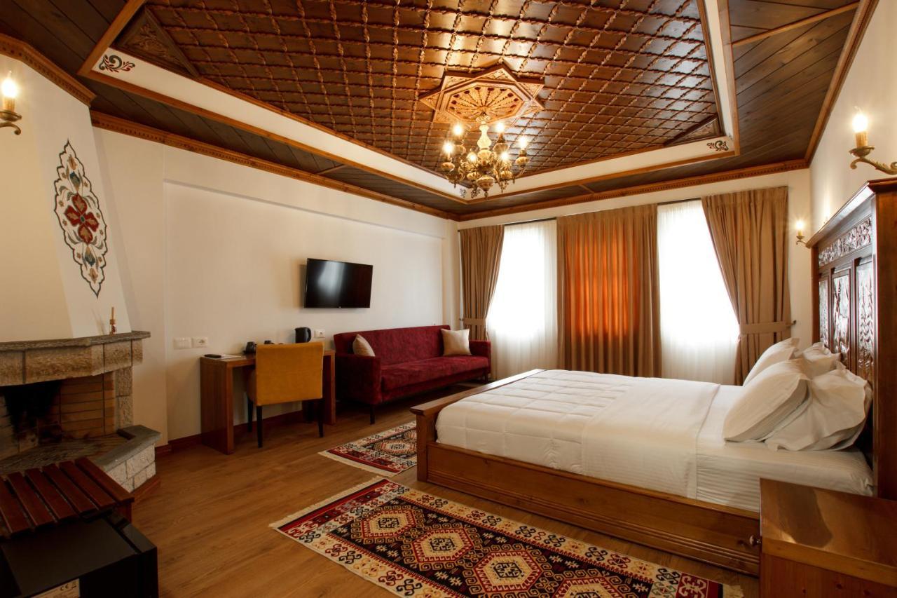 Rose Garden Hotel Gjirokastra Kültér fotó