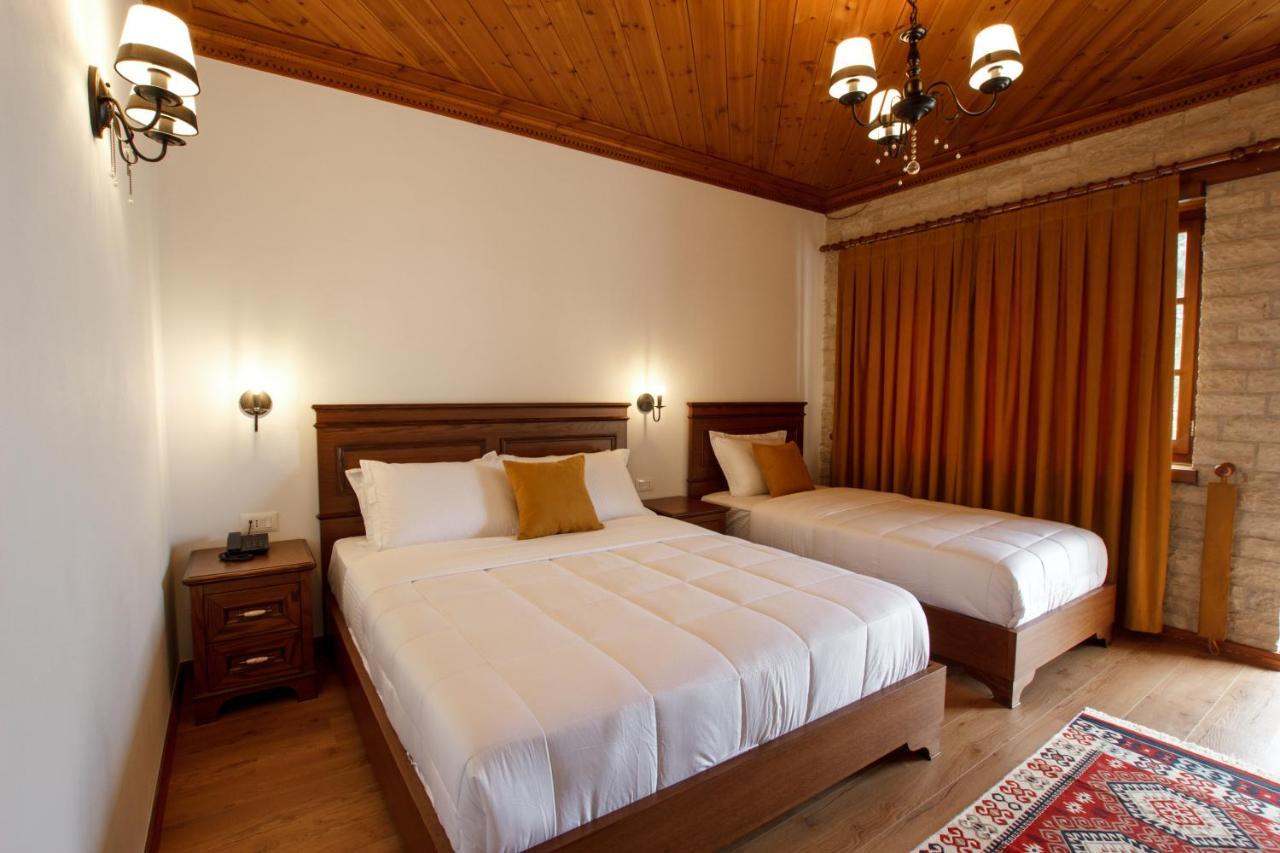 Rose Garden Hotel Gjirokastra Kültér fotó